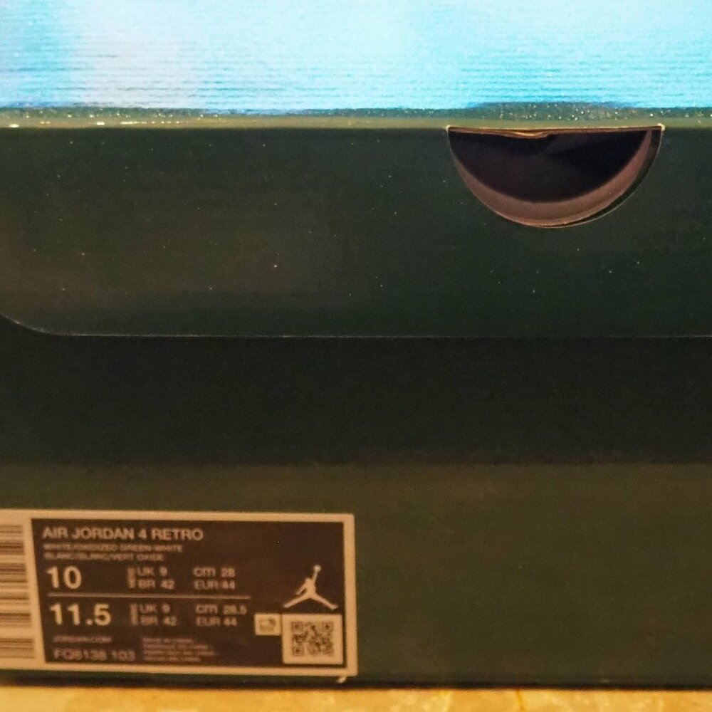 Jordan 4 - Picture 8 of 8